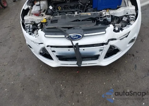 2012 Ford Focus Se z USA, uszkodzony, nr VIN 1FAHP3K20CL245033